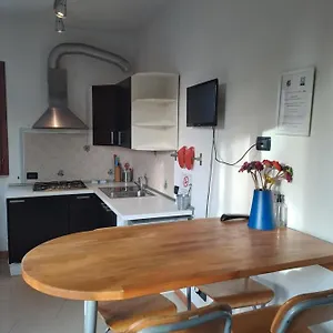 Flatinrome Fiera Apartment